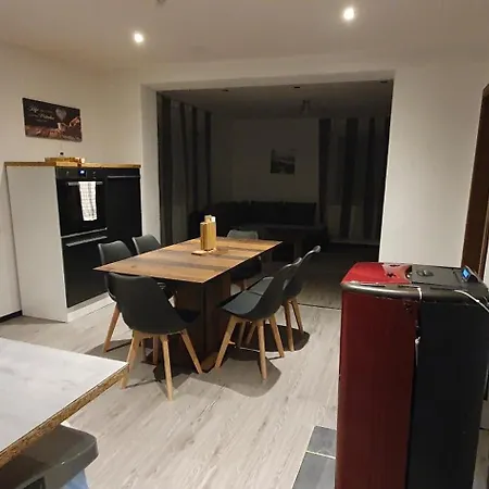 Apartment Sanda Im Eg Mit Kostenlose Park In Bul, Bayern Burglengenfeld